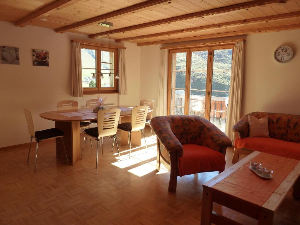 Ferienwohnung Stoffel Avers Pokoj fotografie